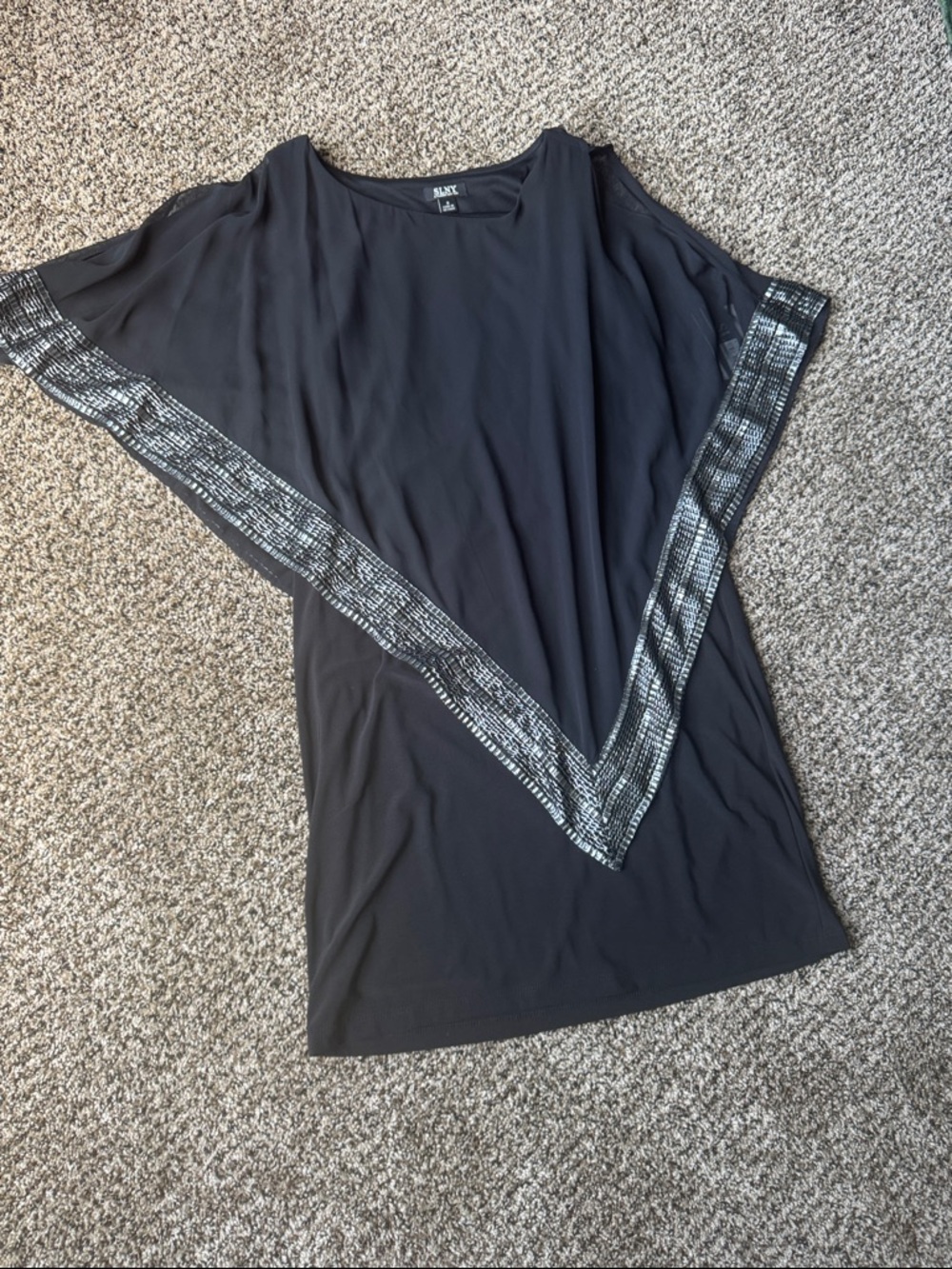 SLNY Black Tunic with Silver Metallic V-Trim